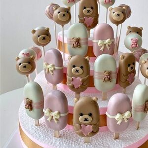 Adorable Bear Cake Pops Stand